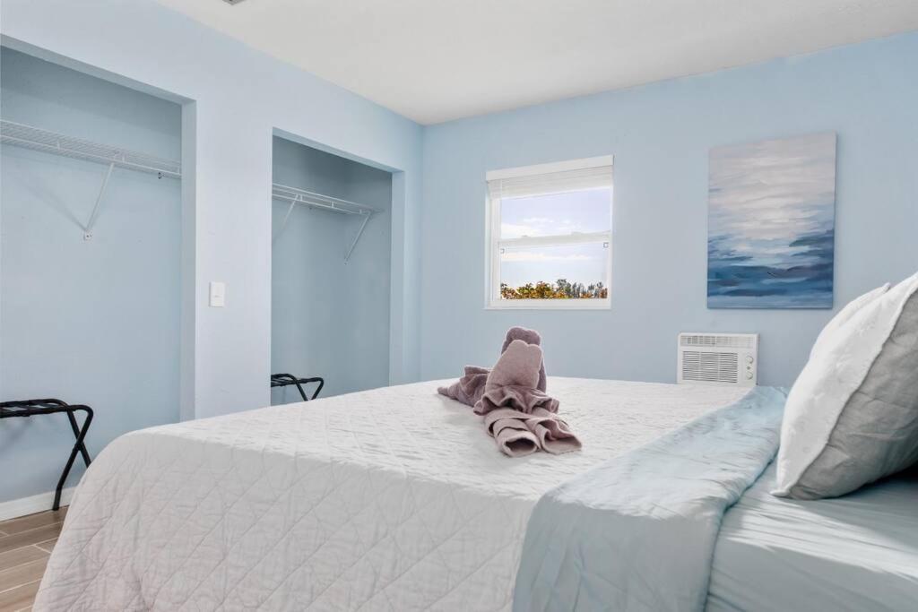 Beautiful Waterfront 1 Bedroom #4 Пунта-Горда Экстерьер фото