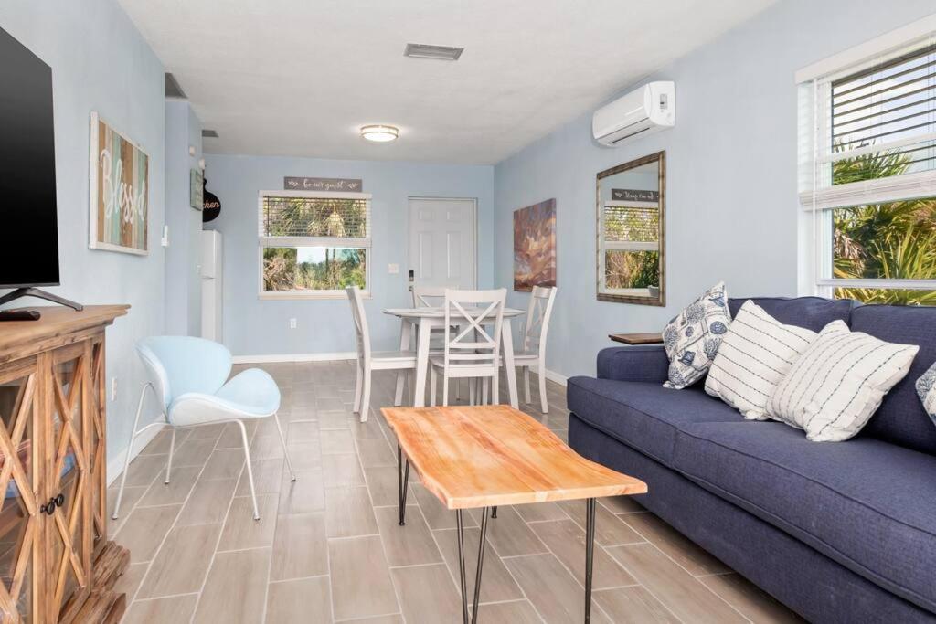Beautiful Waterfront 1 Bedroom #4 Пунта-Горда Экстерьер фото