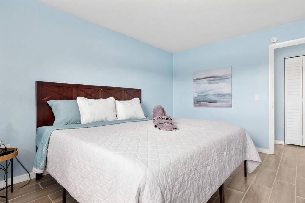 Beautiful Waterfront 1 Bedroom #4 Пунта-Горда Экстерьер фото